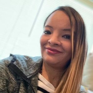 Meet your Posher, Janina jayjay